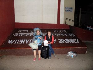 Katelyn and Jessica nervously awaiting the train to Amritsar...